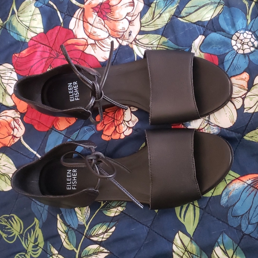 Eileen Fisher size 5 1/2 Sandal